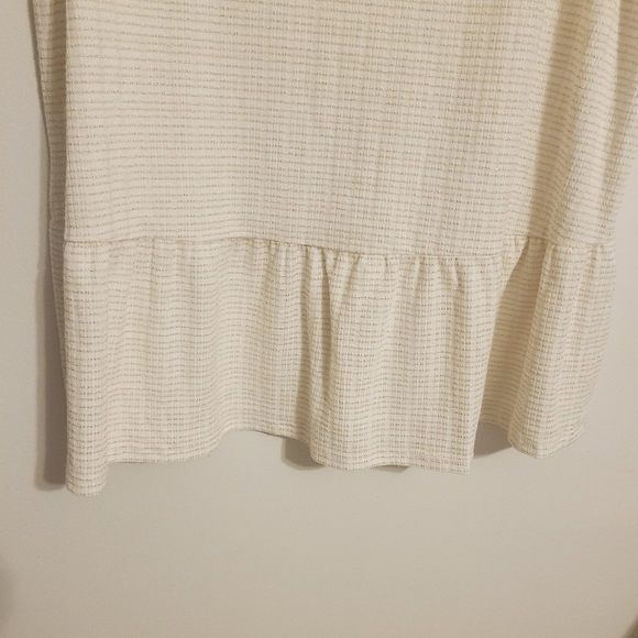 W5 | Women's White and Gold Metallic Sleeveless Ruffle Peplum Top (Size XL) - Picture 10 of 14